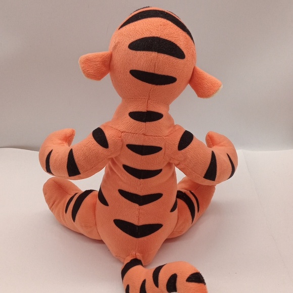 💵3/$12 FILL A BOX SALE! Disney Winnie the Pooh Tigger Plush - Picture 3 of 5